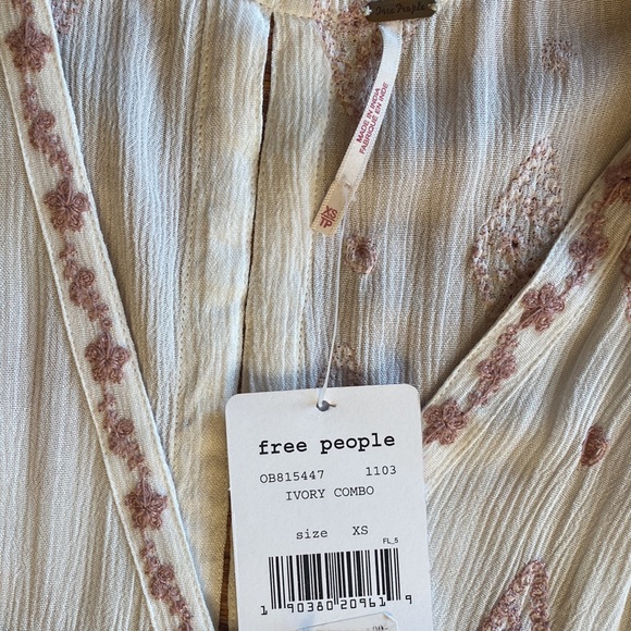 Free People Sleeveless Diamond Embroidered Top NWT. Size XS - Picture 10 of 12